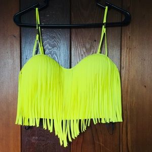 NWOT Bebe yellow fringe crop top SIZE M